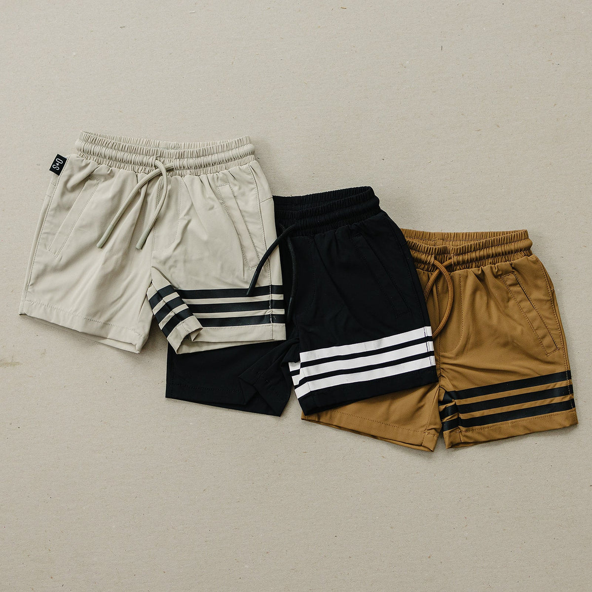 ★2025SS新作★THEAIRTOWN★floor leo shorts LEOPARD SHORTS – FLOWER OF THE UNIVERSE