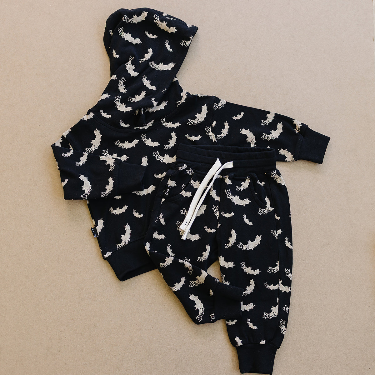 Bat Jogger Set