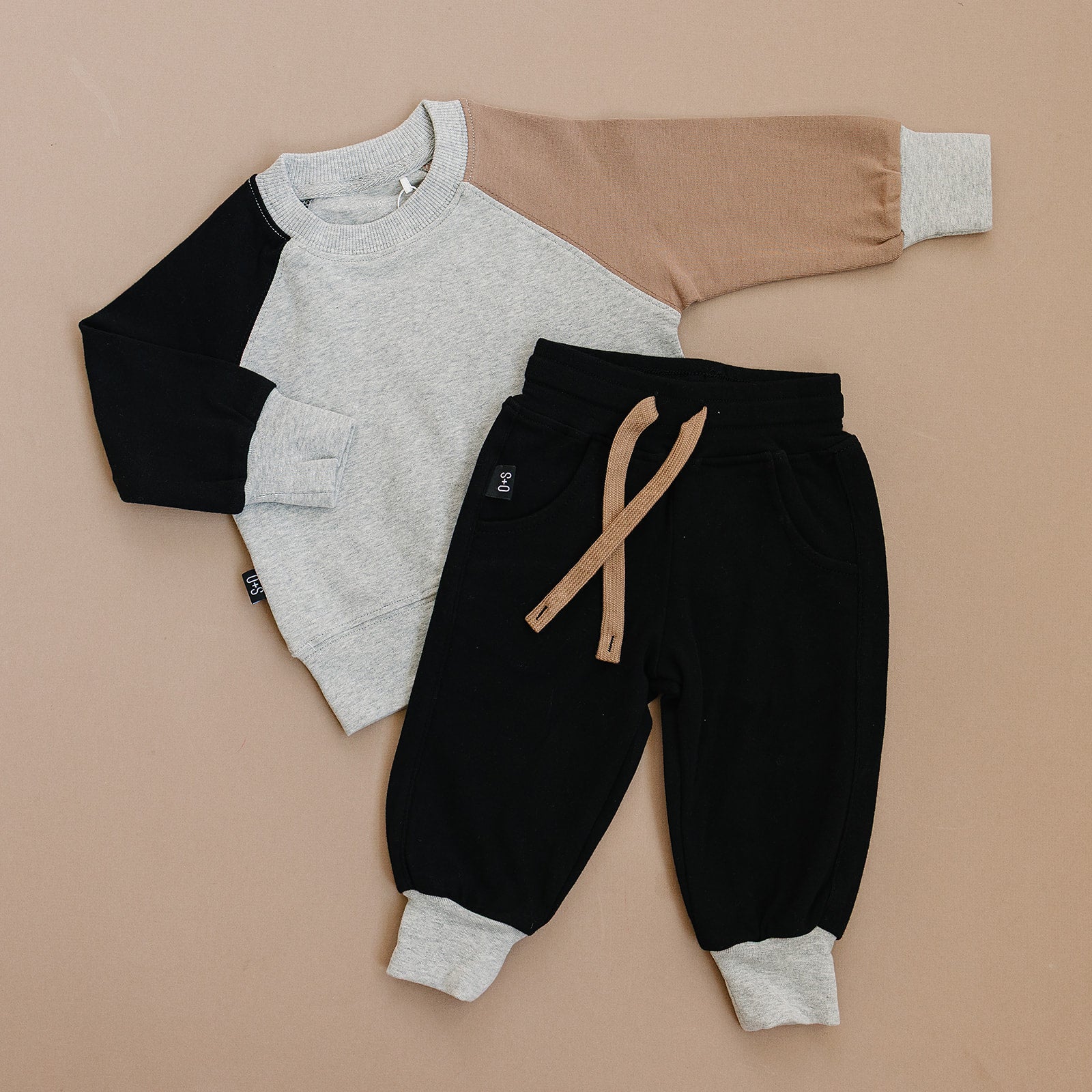 Ford Jogger Set