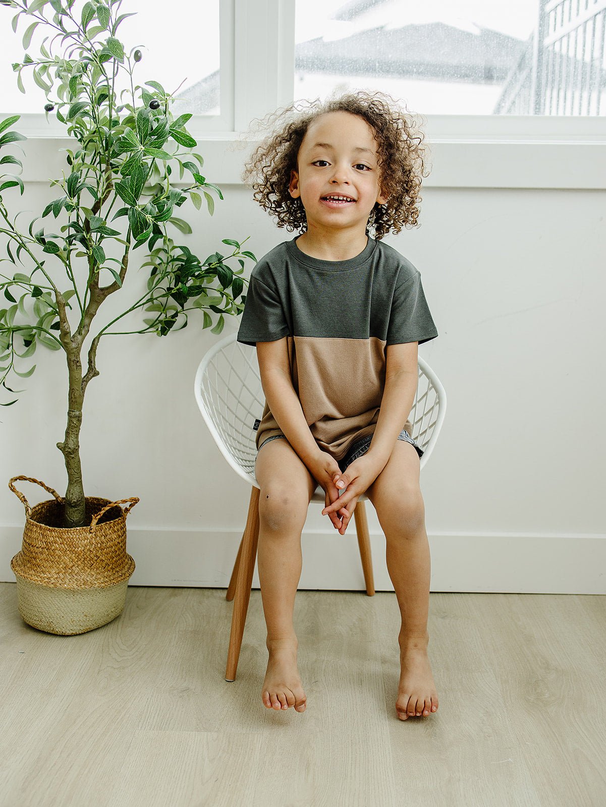 Echo Tee - Olive + Scout