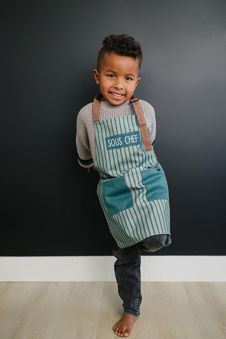 Holiday Apron - Olive + Scout