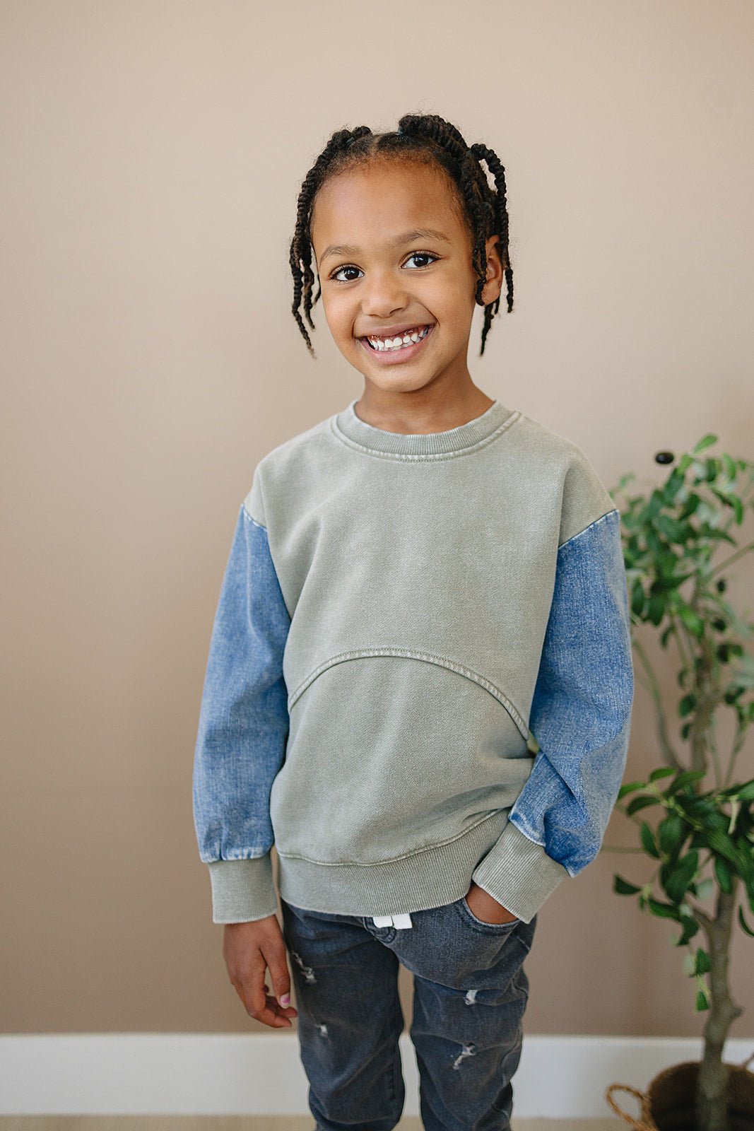 Morgan Crew Neck - Olive + Scout