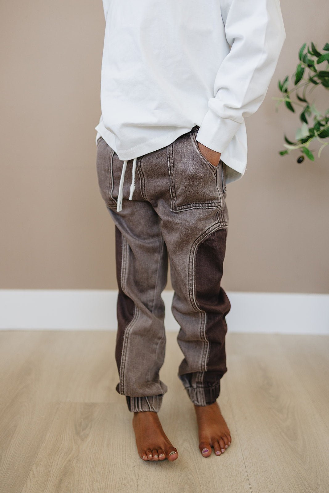 Vance Jeans - Olive + Scout